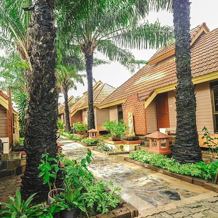 Spm Residence Resort & Spa Si Racha Exterior foto