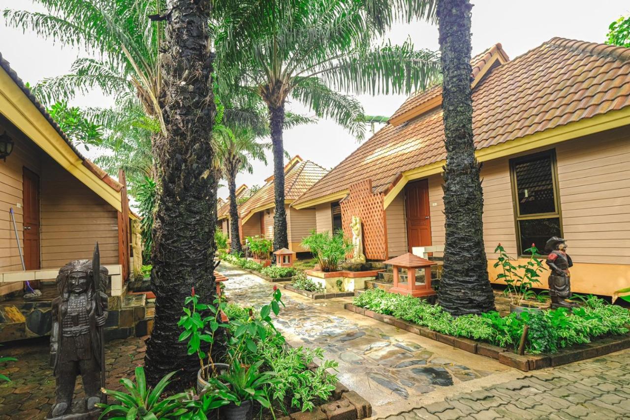Spm Residence Resort & Spa Si Racha Exterior foto