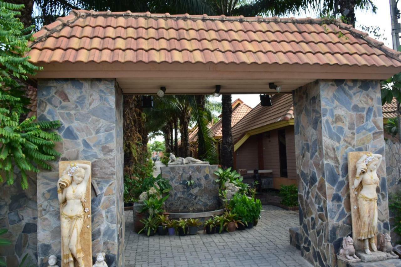Spm Residence Resort & Spa Si Racha Exterior foto