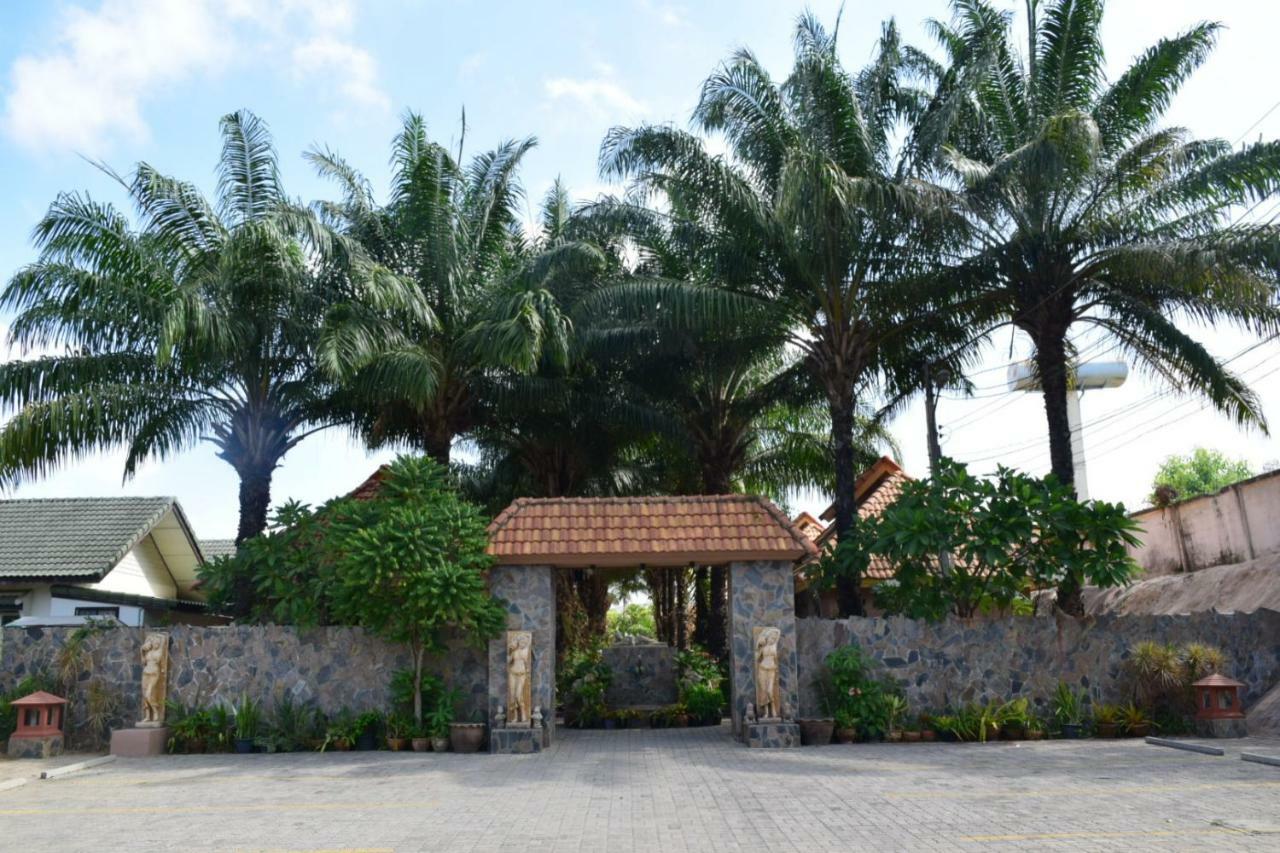 Spm Residence Resort & Spa Si Racha Exterior foto